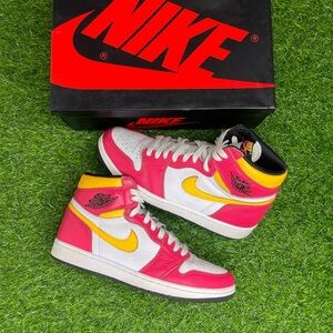 Air Jordan 1 Retro High OG Light Fusion Red Size Men’s 9